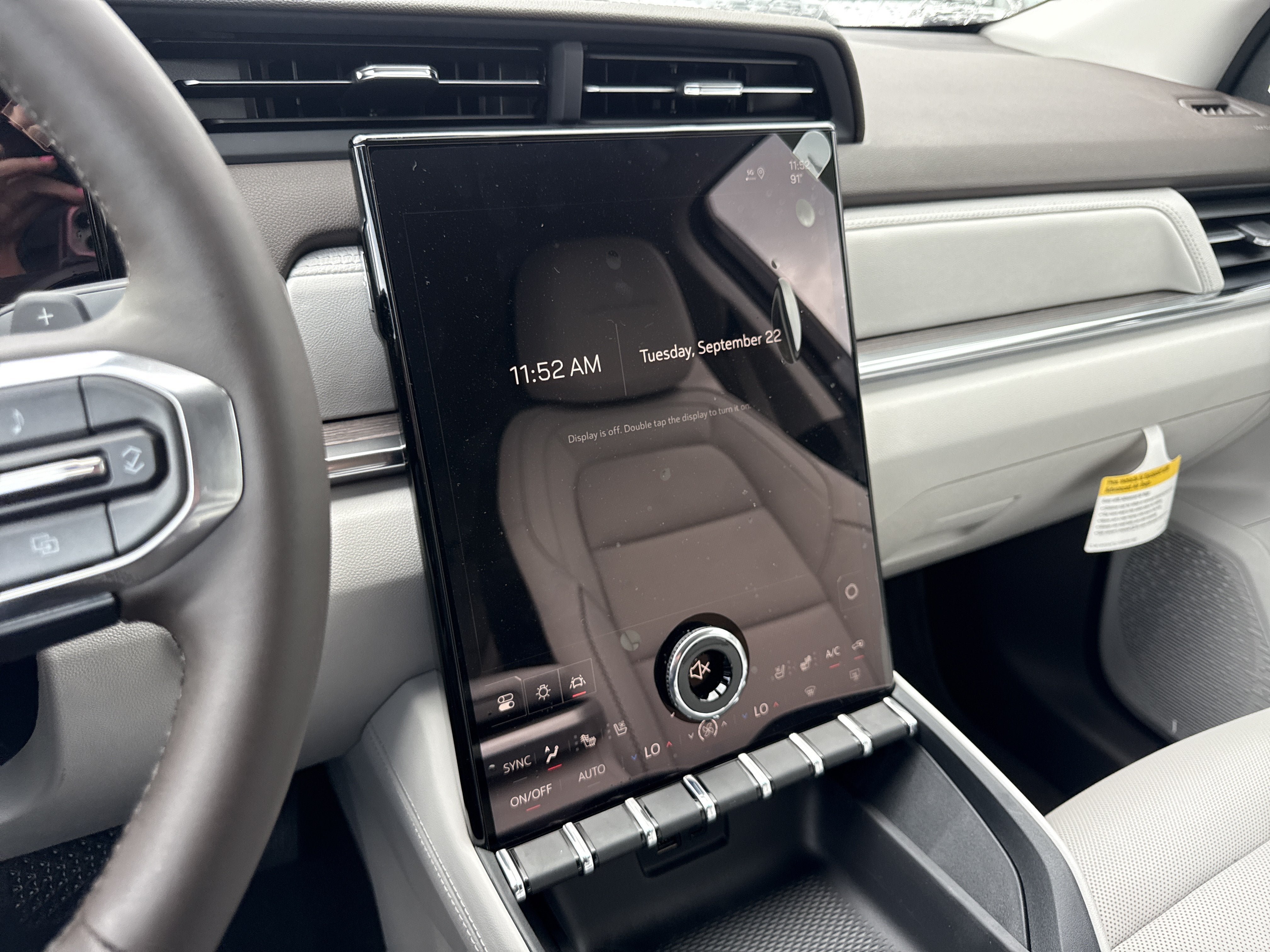 New 2027 GMC Terrain Denali w/ LPO, Floor Liner Package AWD/4WD image 11
