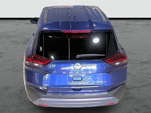 Used 2023 Nissan Rogue SV AWD/4WD image 3