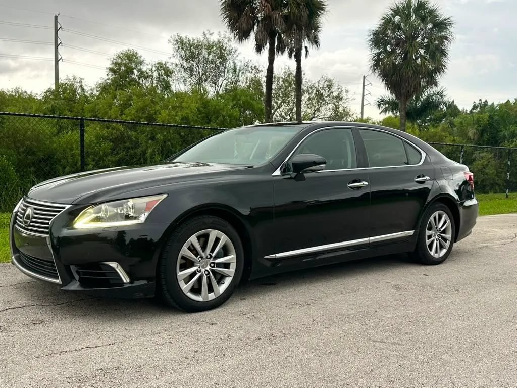 Used 2016 Lexus LS 460 AWD w/ Comfort Package image 8
