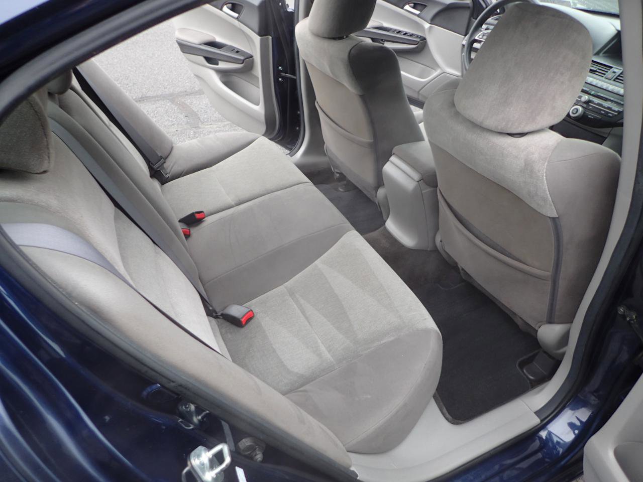 Used 2010 Honda Accord LX-P image 11