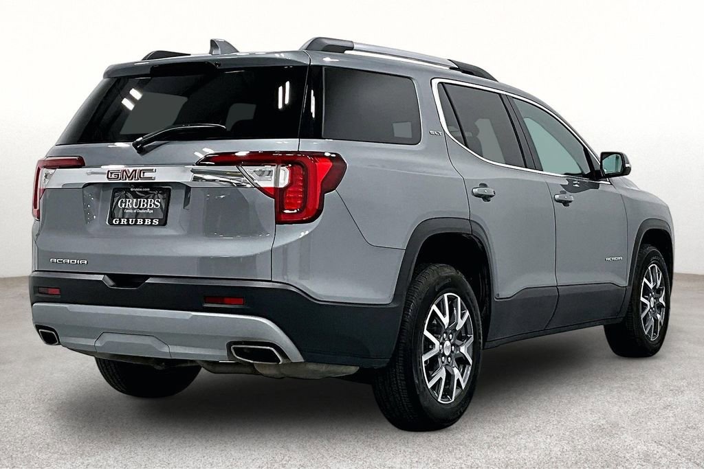 Used 2023 GMC Acadia SLT w/ Preferred Package FWD image 2