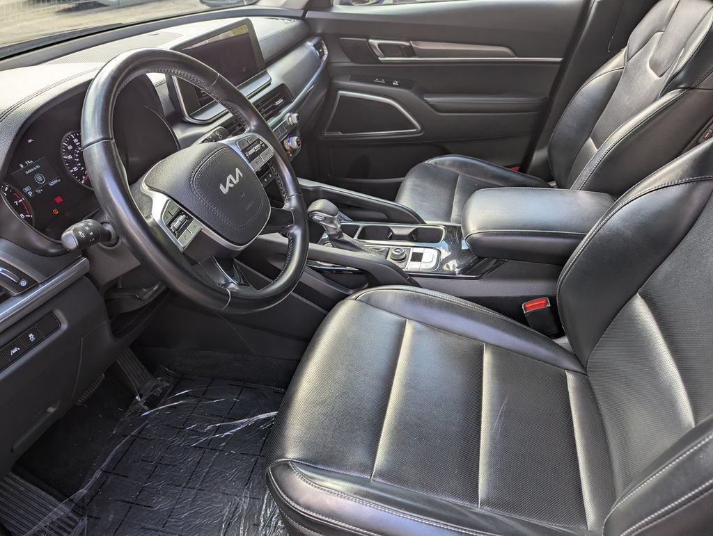 Used 2022 Kia Telluride LX AWD/4WD image 9