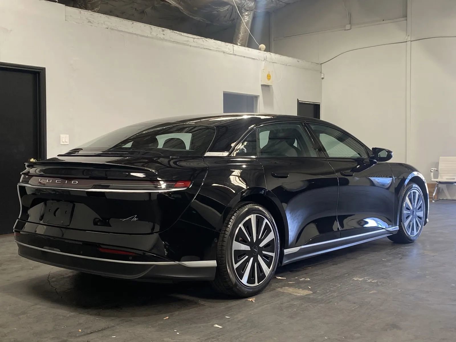 Used 2024 Lucid Air Pure image 4
