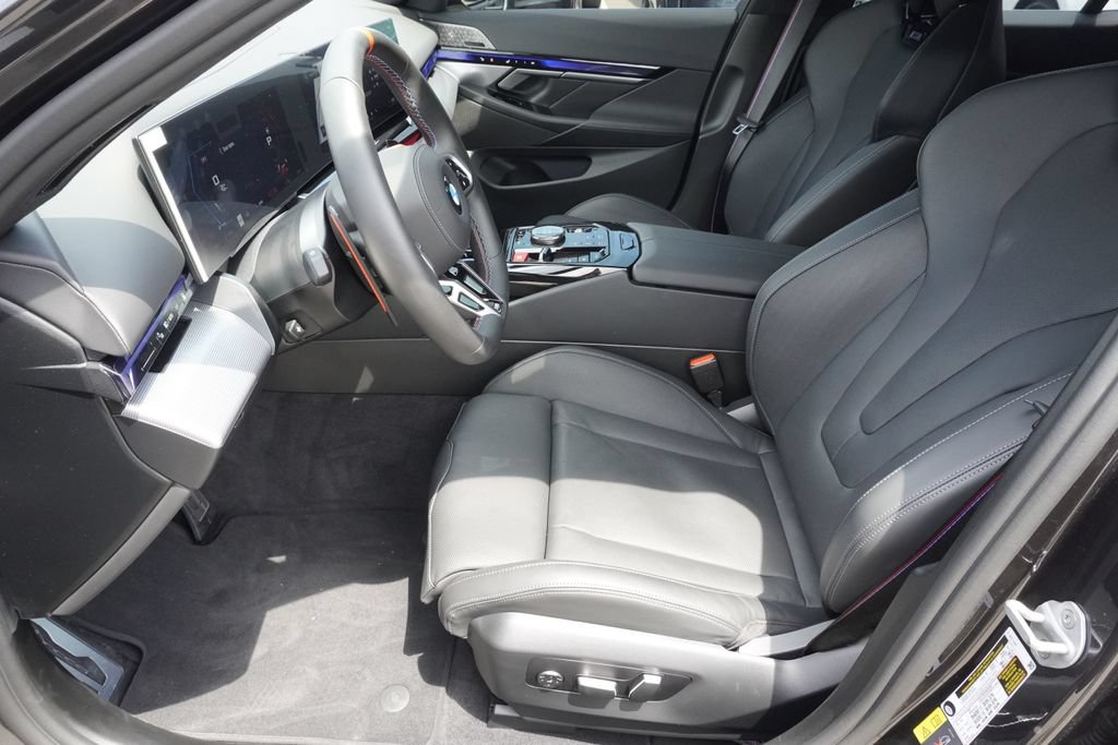 Used 2026 BMW M5 Touring AWD/4WD image 19