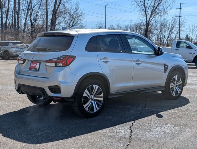 Used 2024 Mitsubishi Outlander Sport ES image 3
