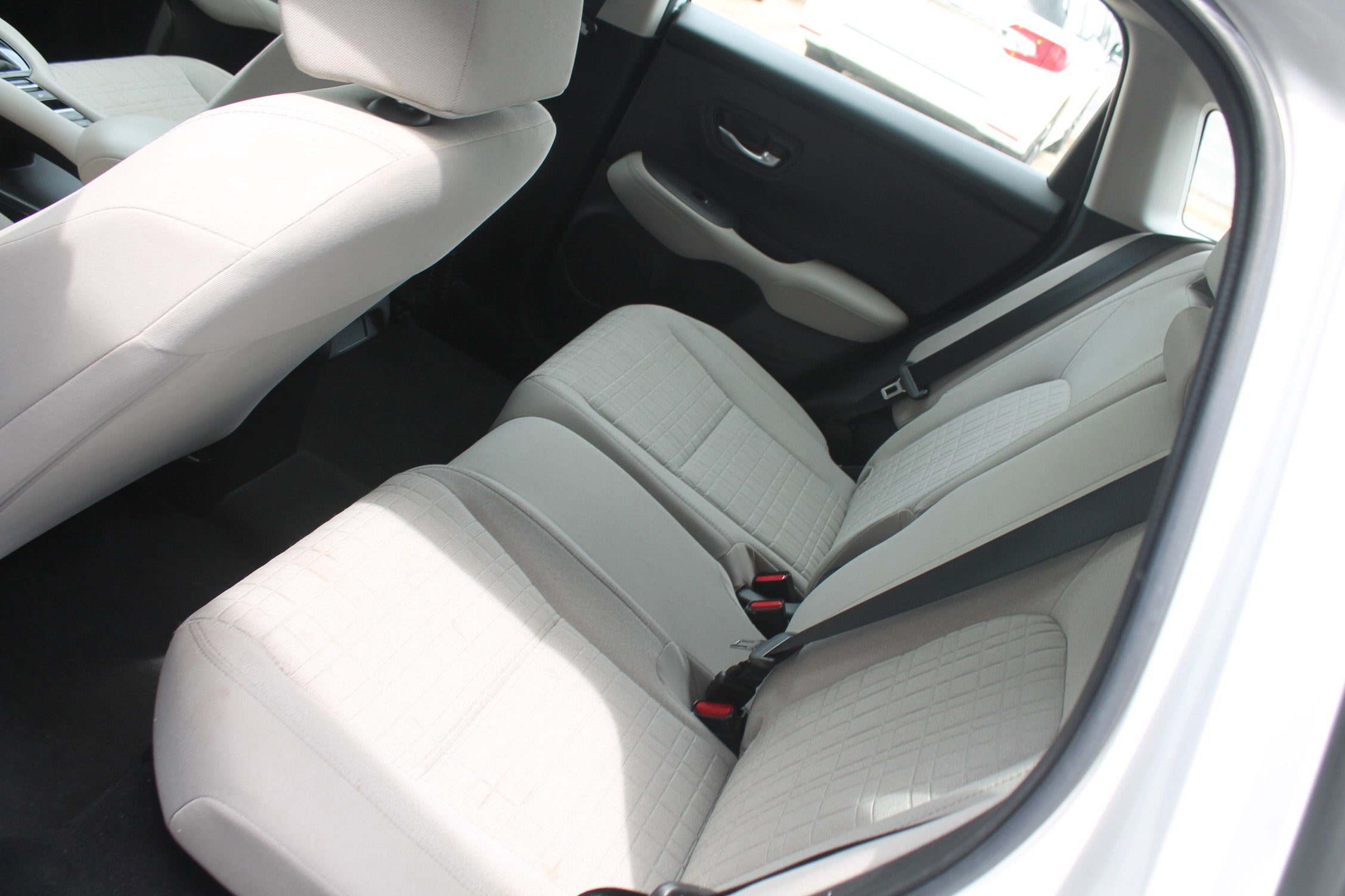 Used 2024 Honda HR-V LX image 17