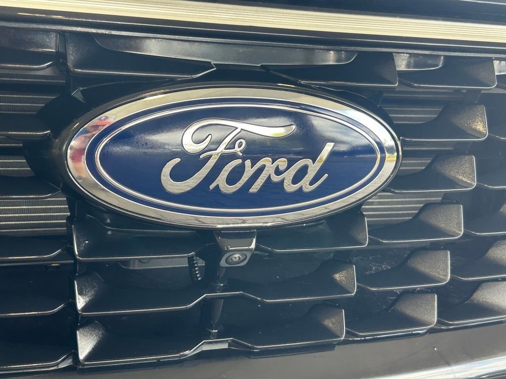 Certified 2024 Ford Escape SE w/ PHEV Premium Package image 20