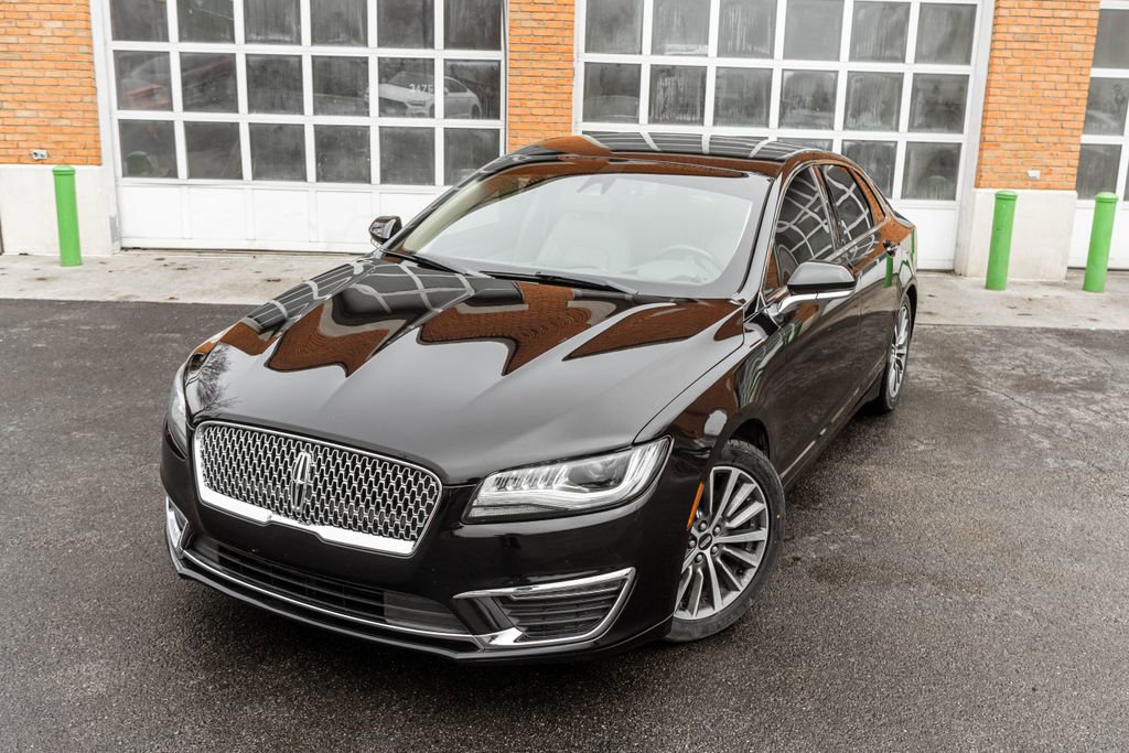 Used 2019 Lincoln MKZ Premiere image 2