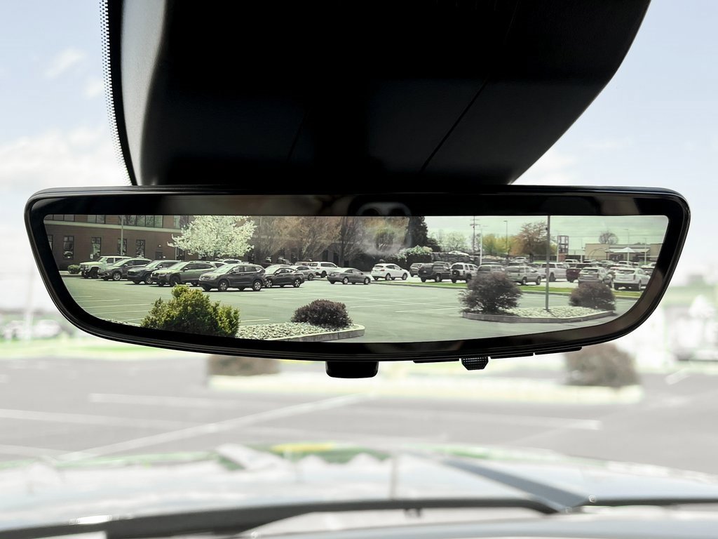 Used 2024 GMC Sierra 3500 Denali Ultimate image 15