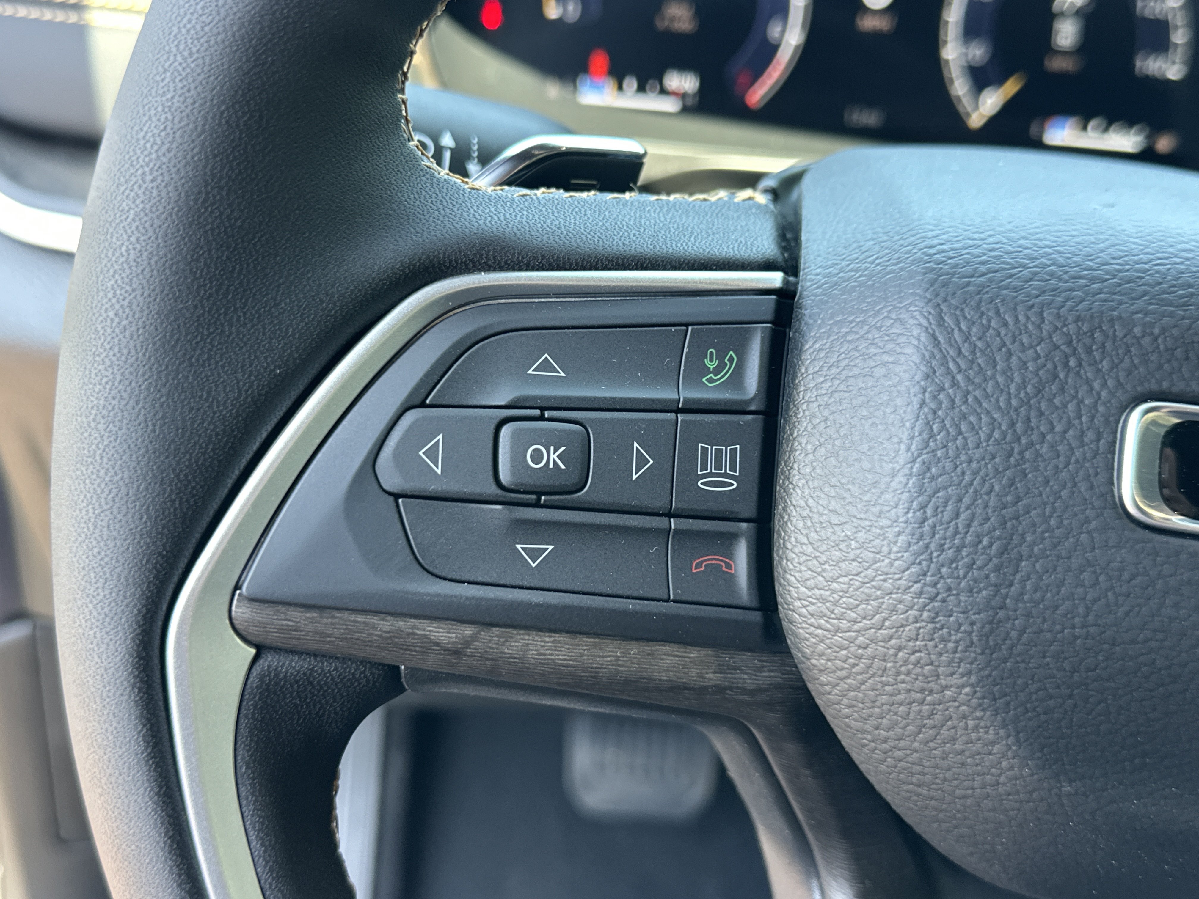New 2026 Jeep Grand Cherokee L Limited AWD/4WD image 9
