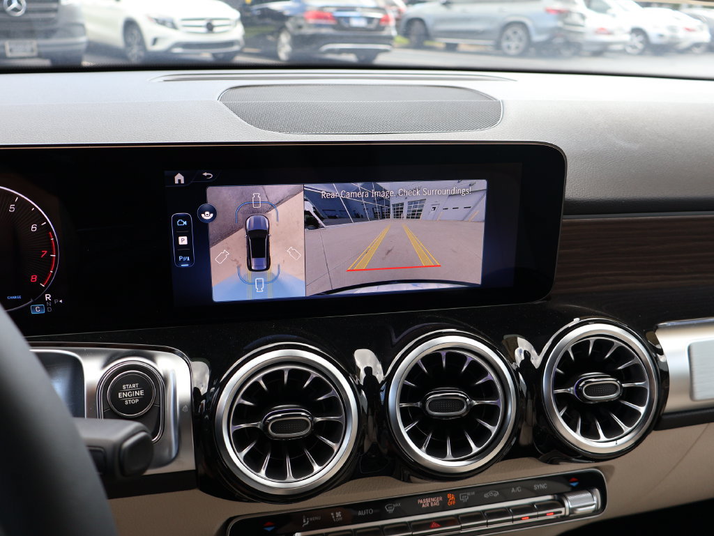New 2026 Mercedes-Benz GLB 250 4MATIC image 22