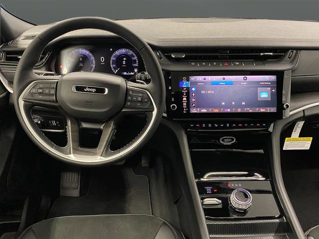 New 2026 Jeep Grand Cherokee Altitude image 5