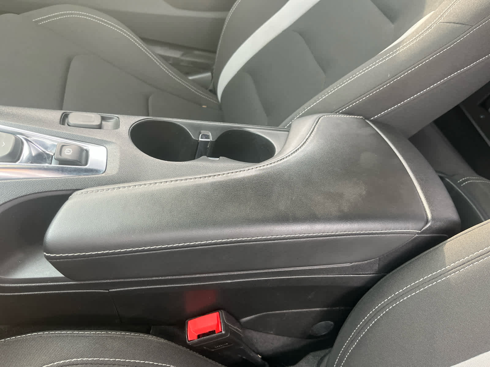 Used 2021 Chevrolet Camaro LT w/ RS Package image 19