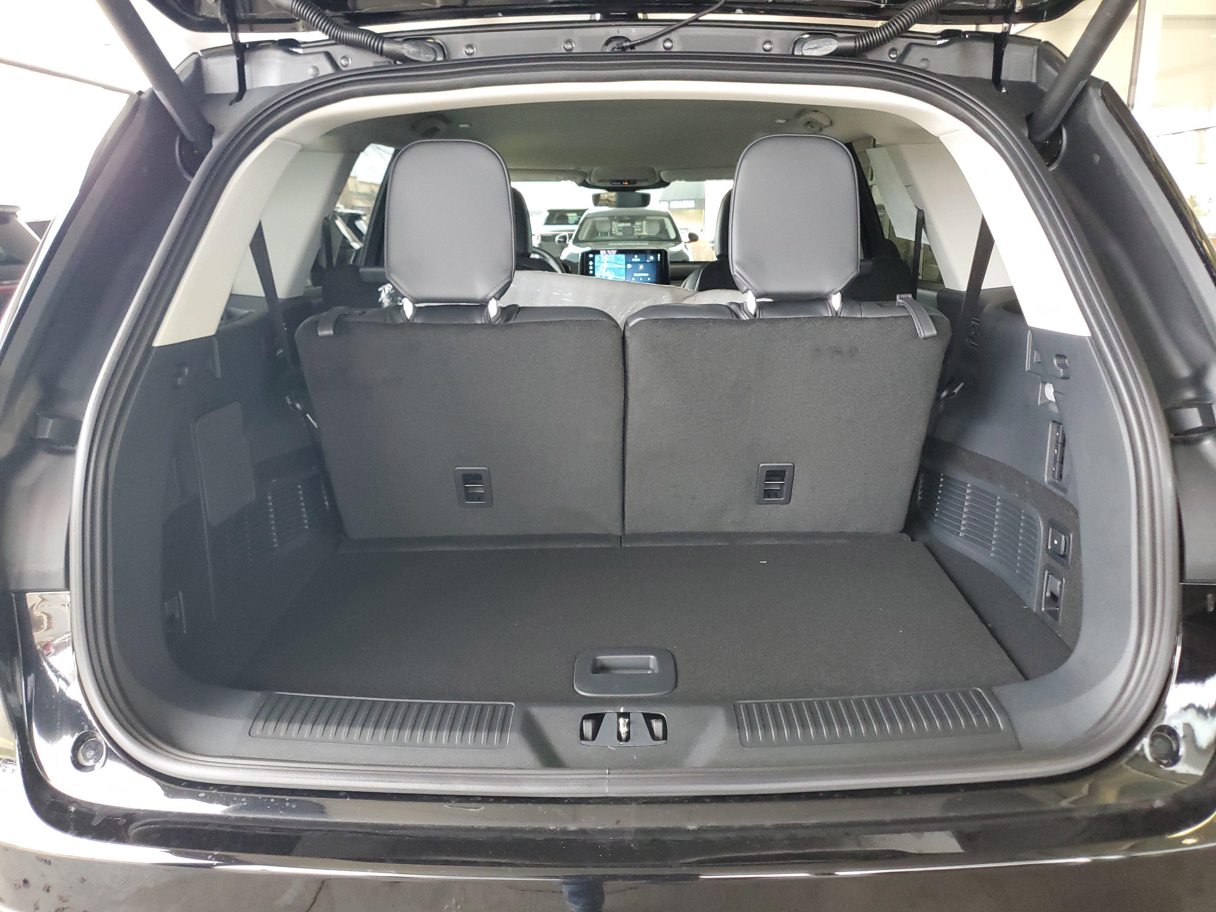 New 2026 Lincoln Aviator AWD image 27