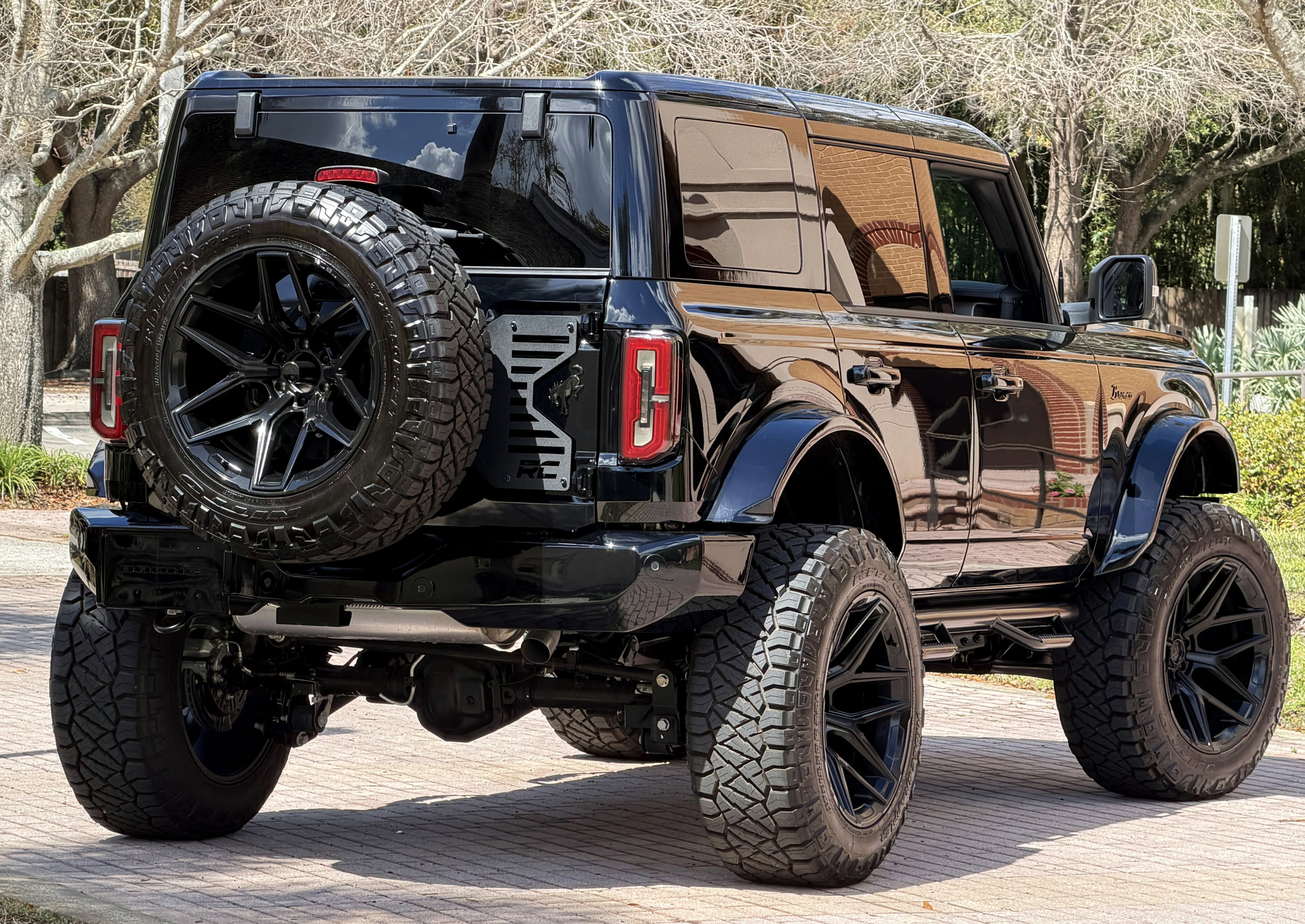Used 2025 Ford Bronco Outer Banks AWD/4WD image 8