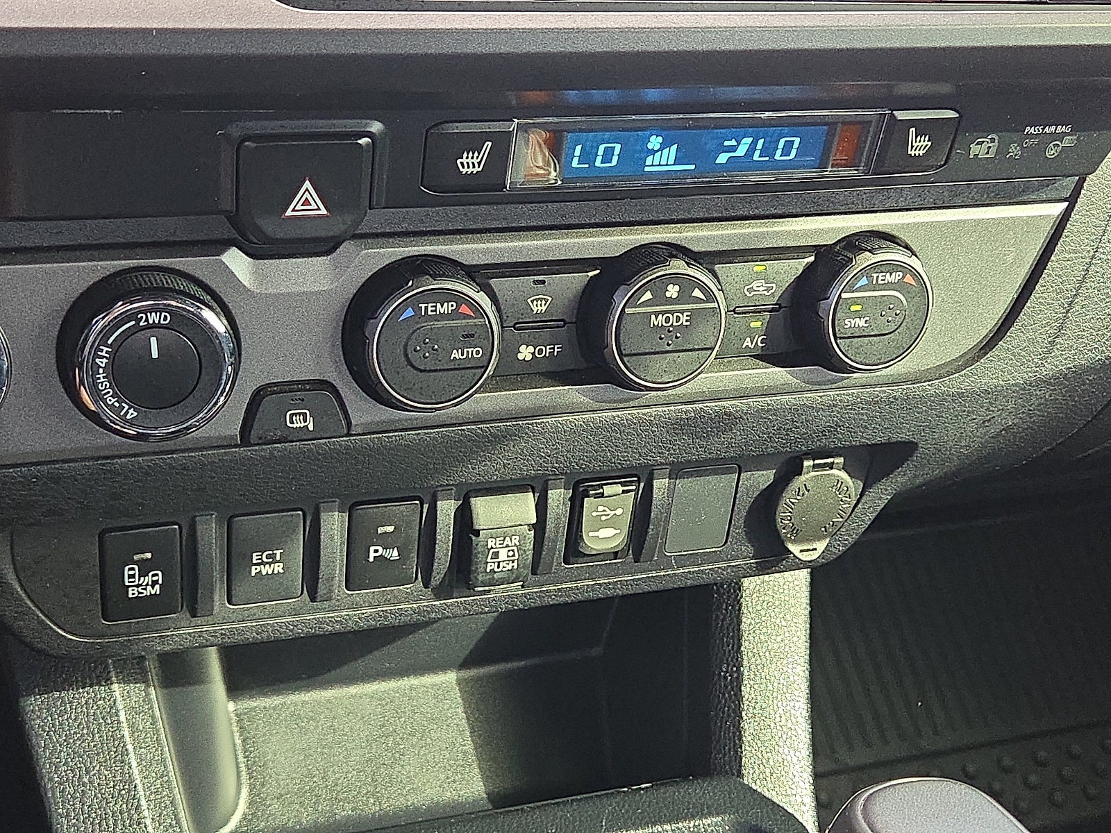 Used 2019 Toyota Tacoma TRD Pro AWD/4WD image 19