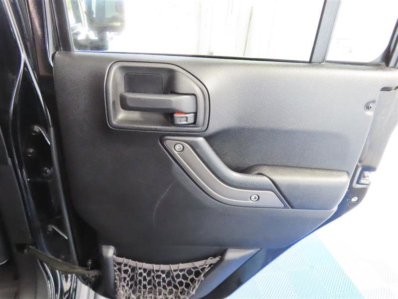 Used 2013 Jeep Wrangler Moab image 25