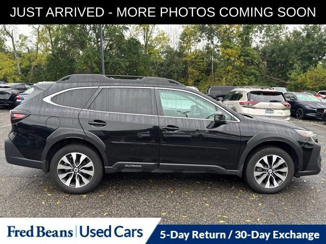 Used 2023 Subaru Outback Limited AWD/4WD image 9