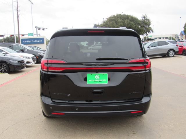 Used 2026 Chrysler Pacifica Limited w/ S Appearance Package image 8