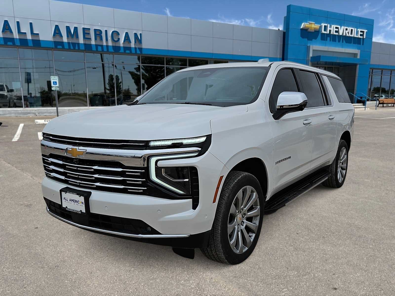 Used 2025 Chevrolet Suburban Premier RWD video 1