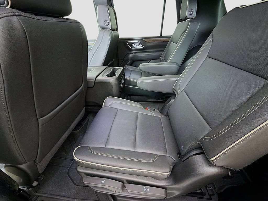 Used 2024 Chevrolet Tahoe Premier w/ Premium Package AWD/4WD image 28