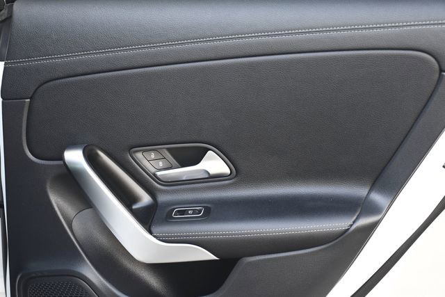 Used 2023 Mercedes-Benz CLA 250 image 27