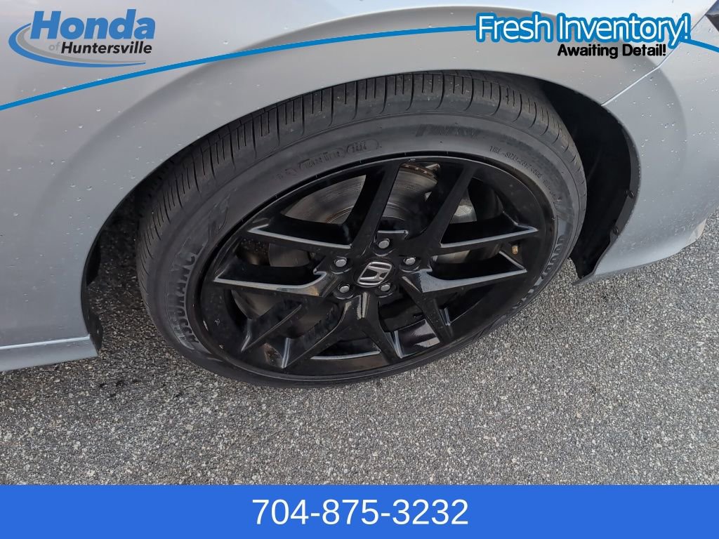 Used 2025 Honda Civic Sport image 9