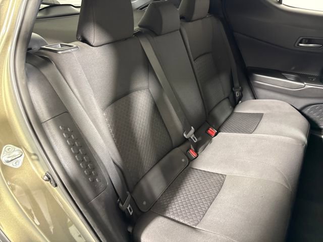 Used 2021 Toyota C-HR LE image 14