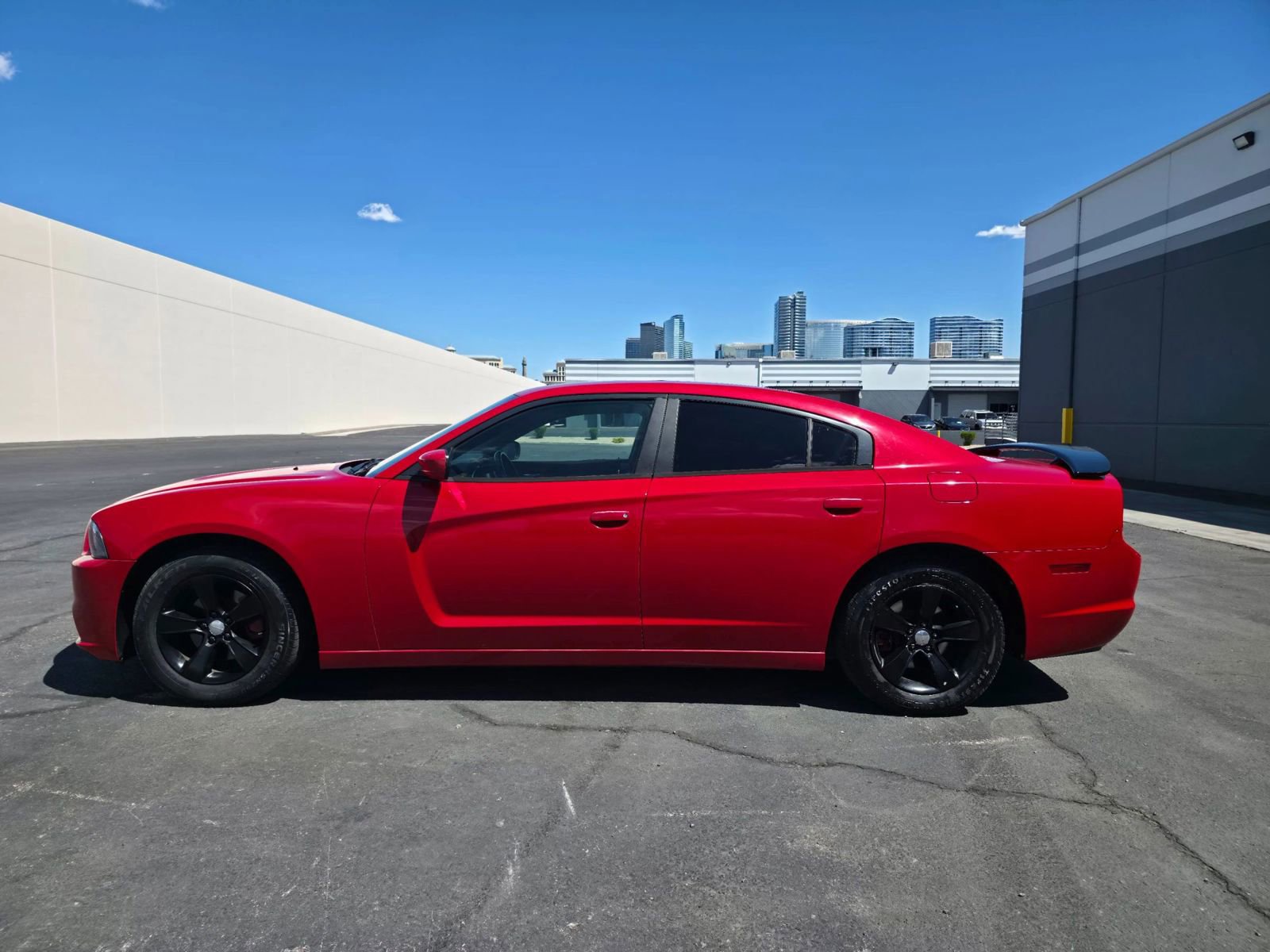 Used 2013 Dodge Charger SE w/ Connectivity Group RWD image 8