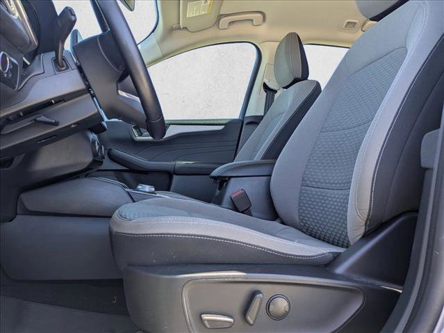 Certified 2022 Ford Escape SE w/ SE Sport Appearance Package image 14