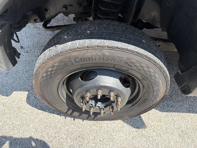 Used 2014 Ford F550 4x4 Regular Cab Super Duty image 8