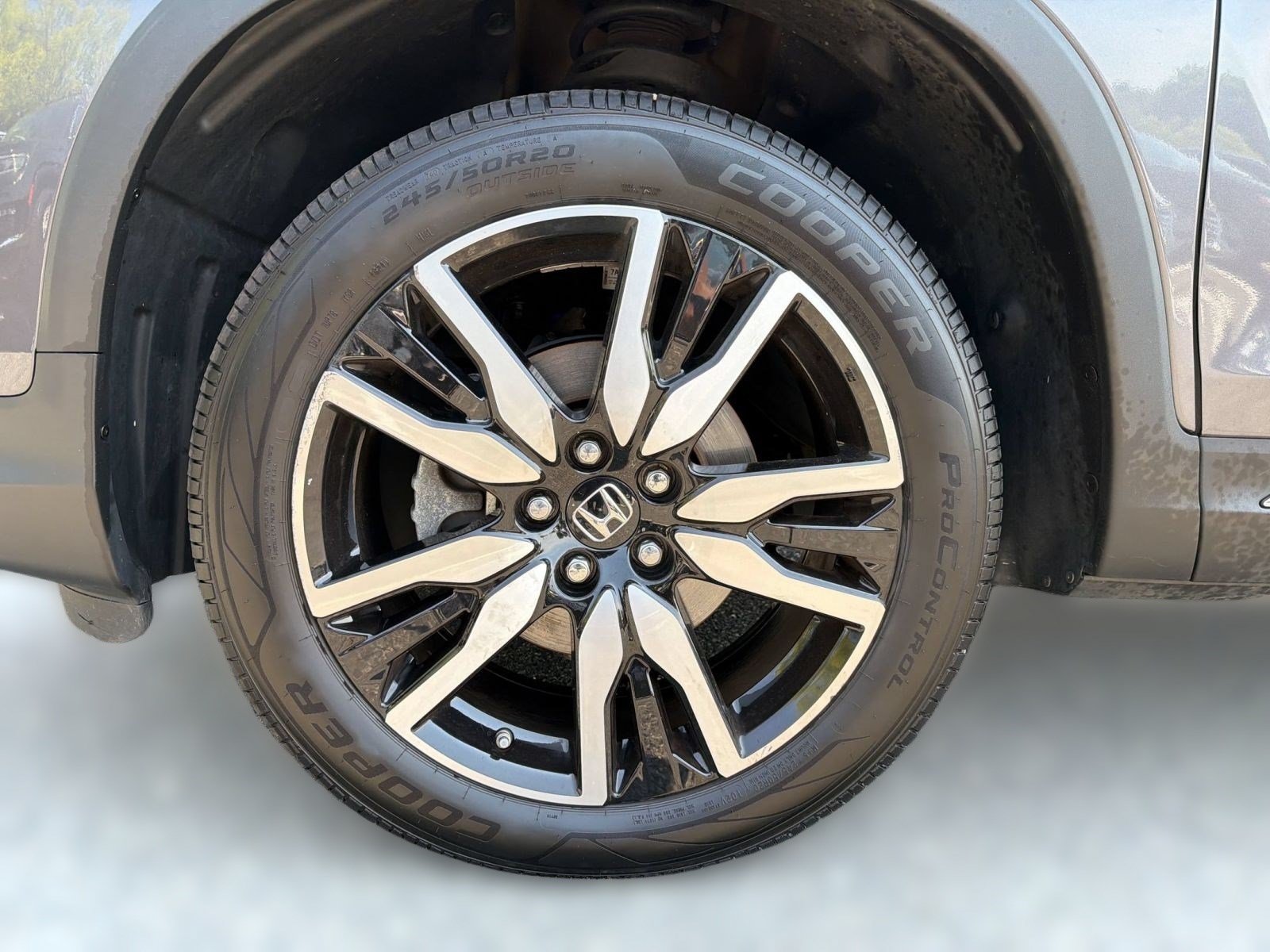 Used 2020 Honda Pilot Touring image 12