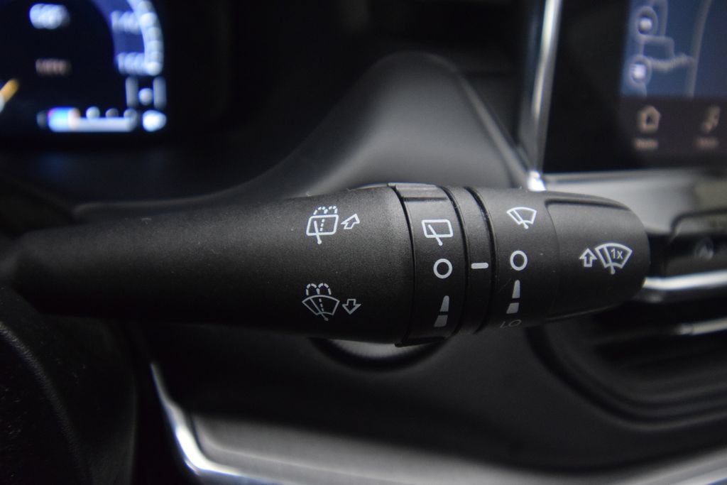 Used 2022 Jeep Compass High Altitude AWD/4WD image 39
