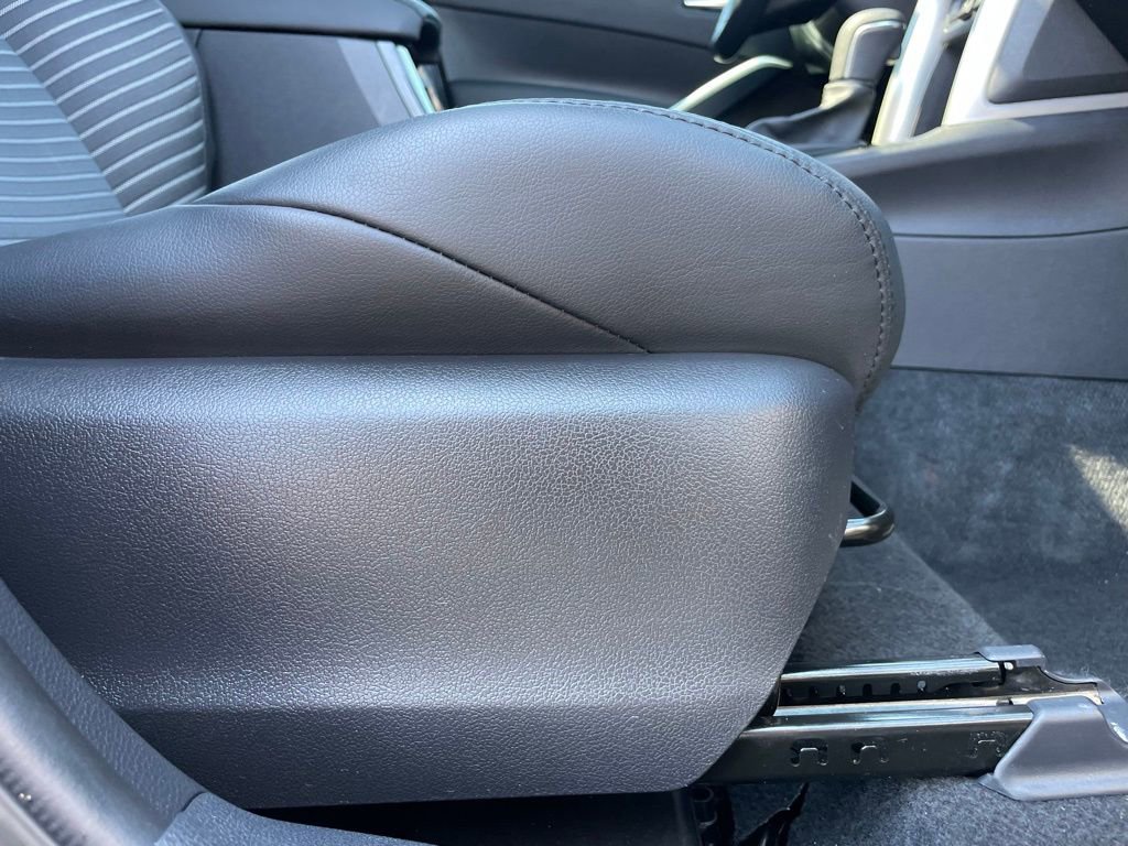 Used 2023 Toyota Corolla Cross XSE w/ Convenience Package image 33