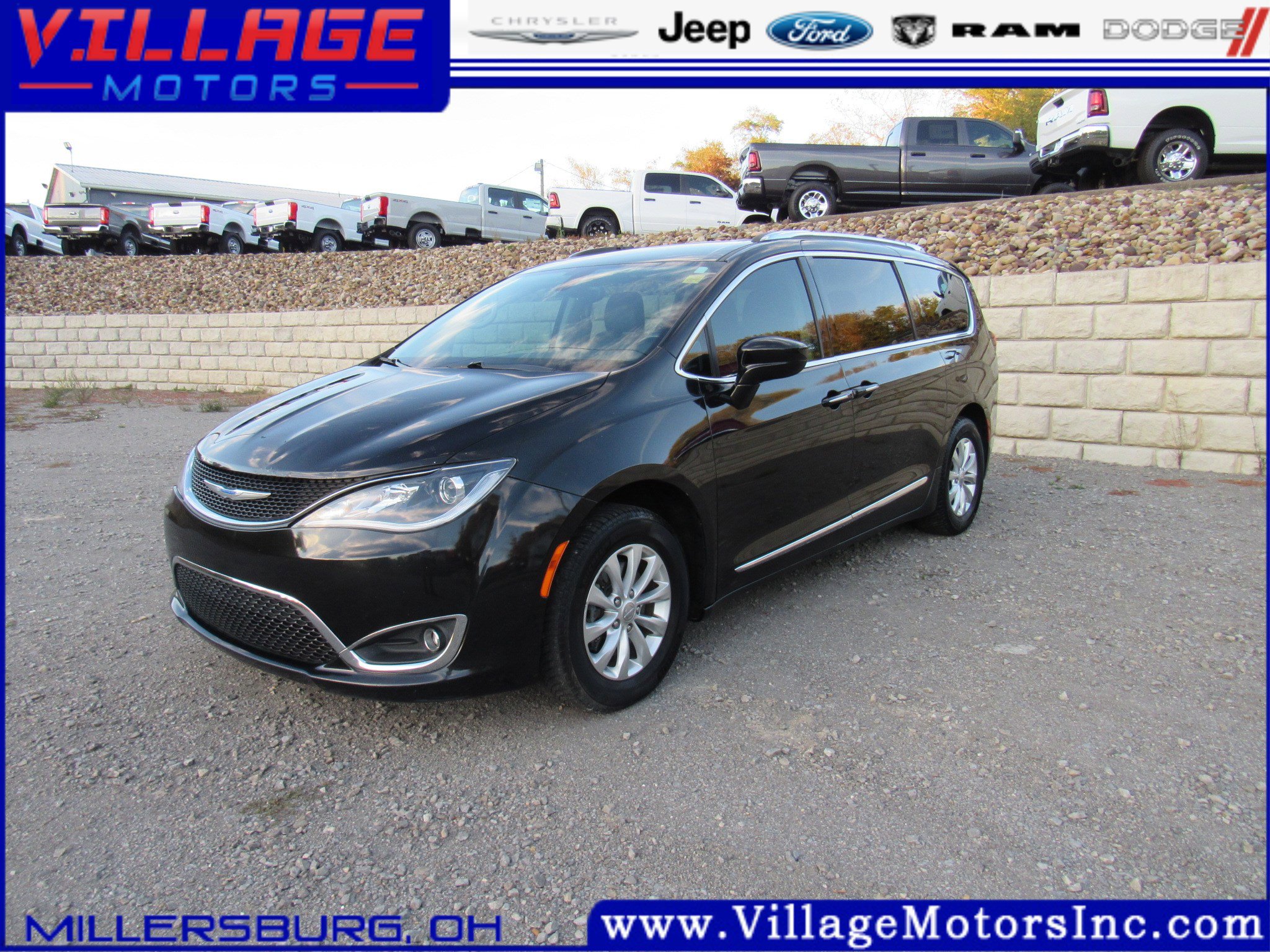Used 2018 Chrysler Pacifica Touring-L Plus