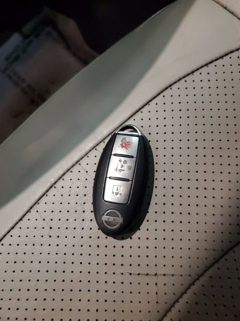 Used 2008 Nissan Rogue SL w/ Premium Pkg image 30