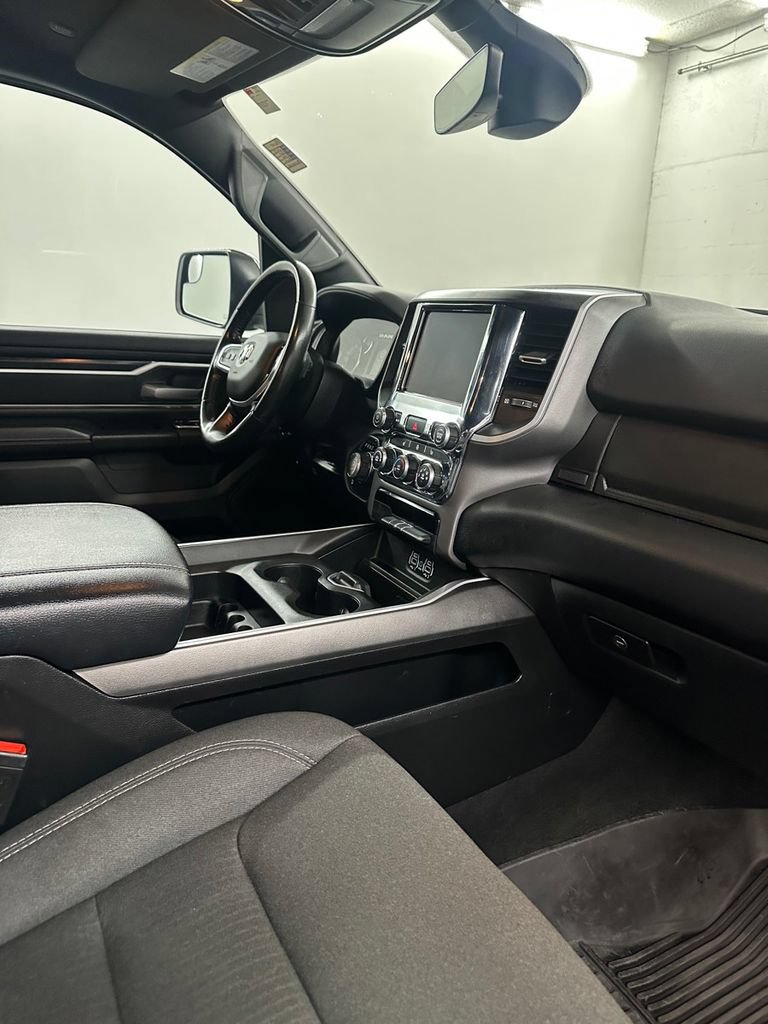 Used 2023 RAM 1500 Big Horn AWD/4WD image 34