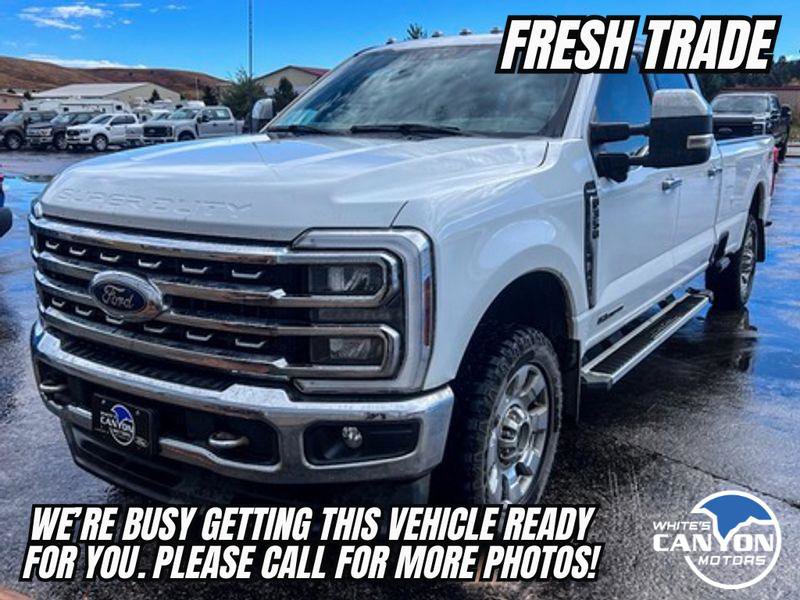 Used 2024 Ford F350 Lariat w/ Chrome Package image 2