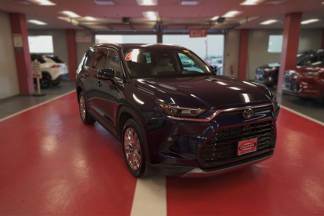 Used 2024 Toyota Grand Highlander Platinum image 8