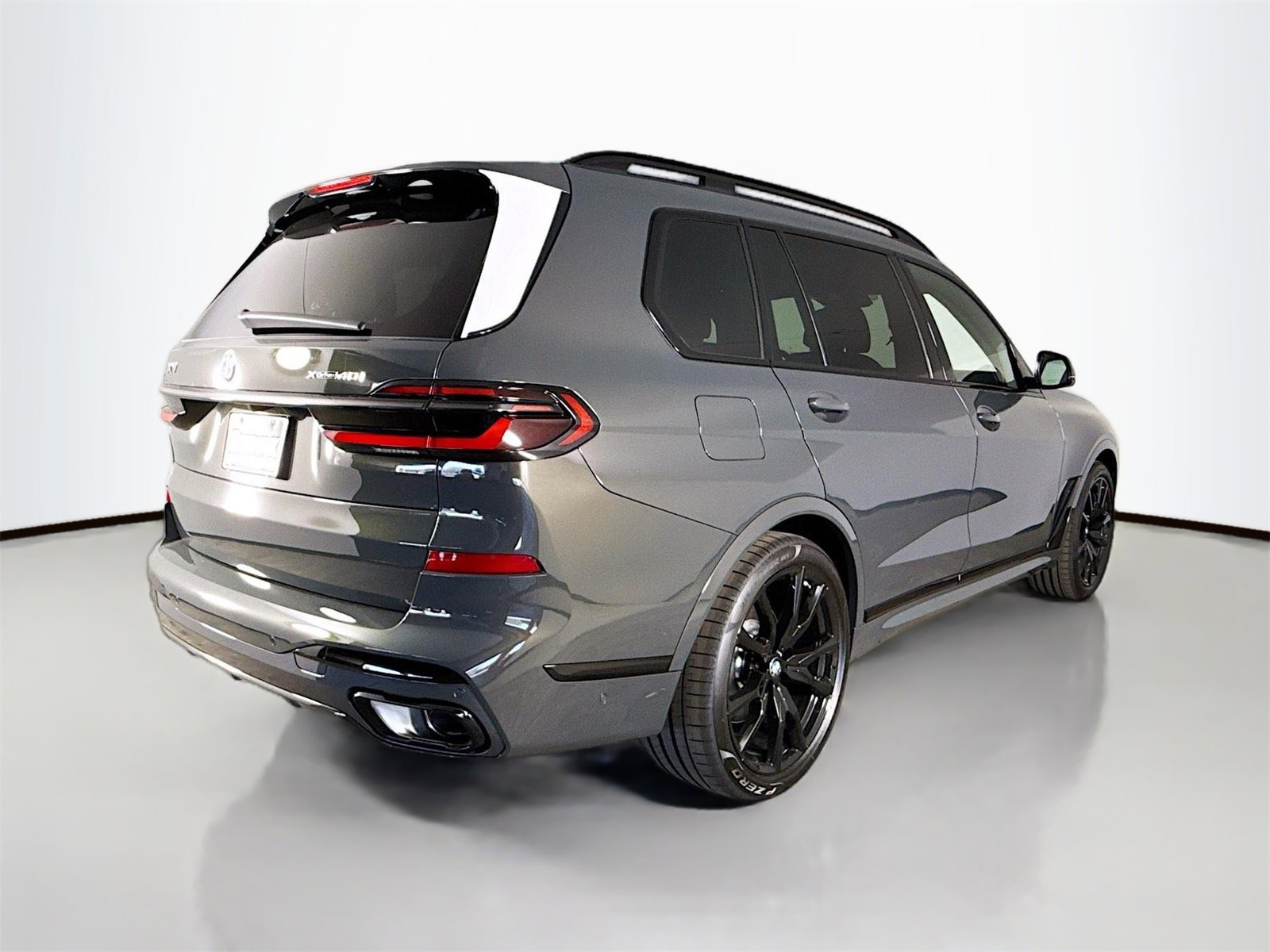 New 2026 BMW X7 xDrive40i w/ M Sport Package image 7