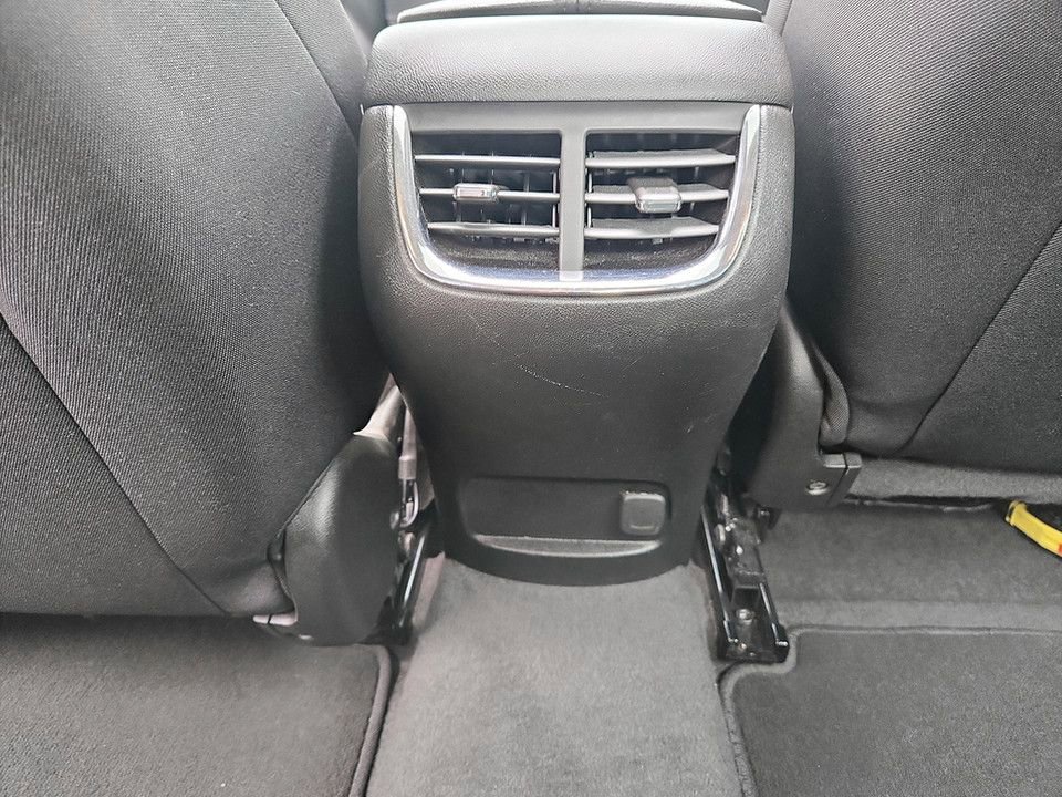 Used 2024 Chevrolet Malibu LT image 33