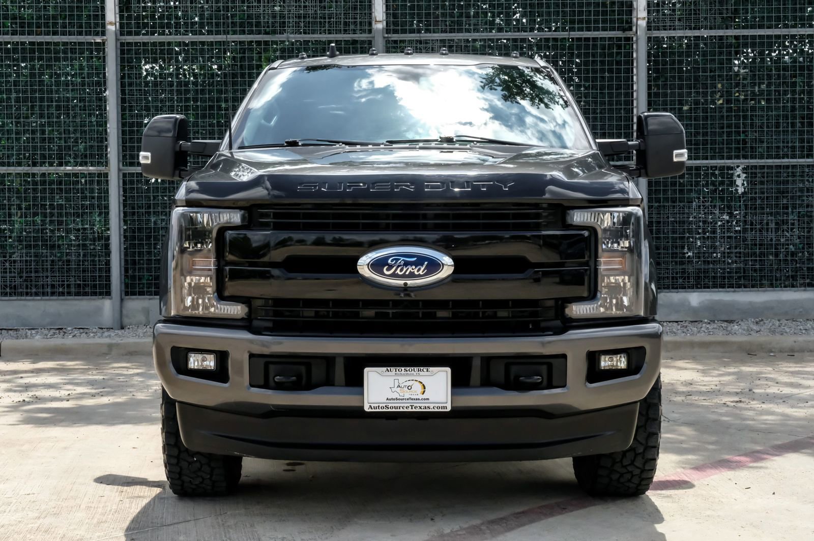 Used 2019 Ford F350 Lariat AWD/4WD image 6
