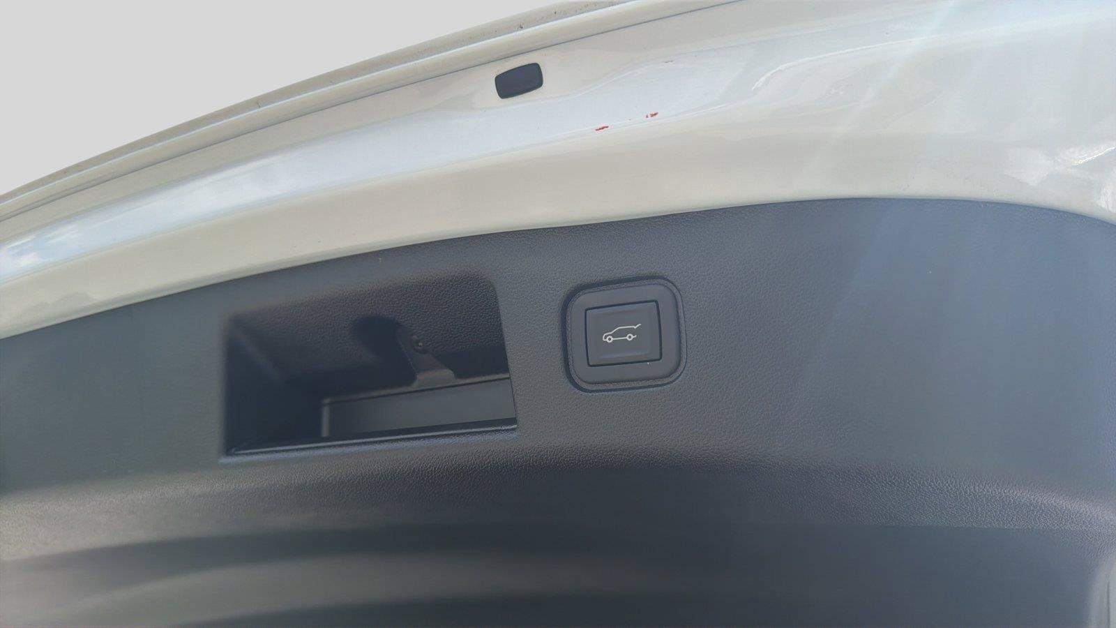 Used 2025 Chevrolet Blazer EV LT FWD image 19