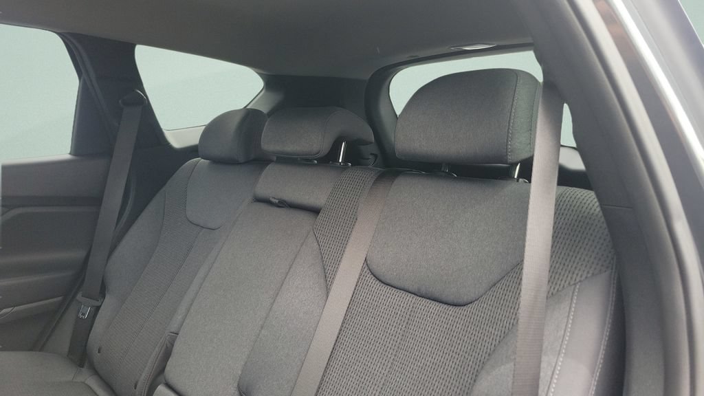 Used 2020 Hyundai Santa Fe SEL FWD image 10