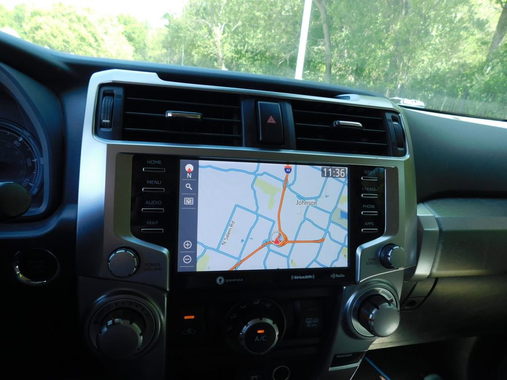 Used 2020 Toyota 4Runner SR5 Premium w/ Moonroof Package AWD/4WD image 10