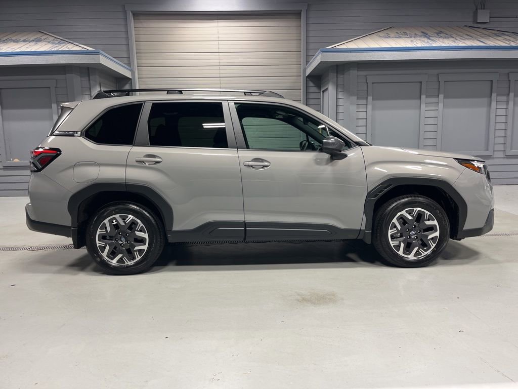Used 2026 Subaru Forester Premium image 9