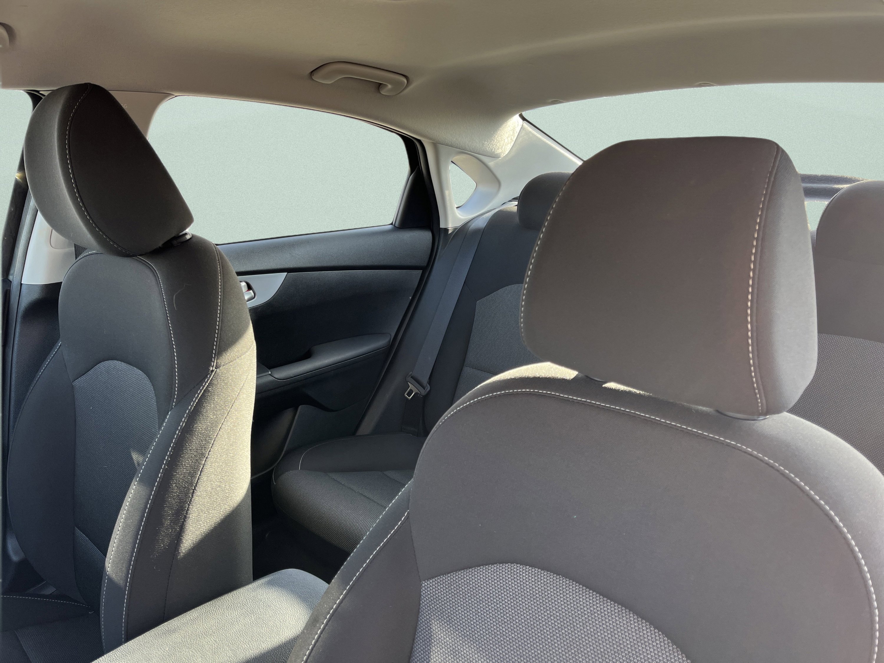 Used 2023 Kia Forte LXS image 15