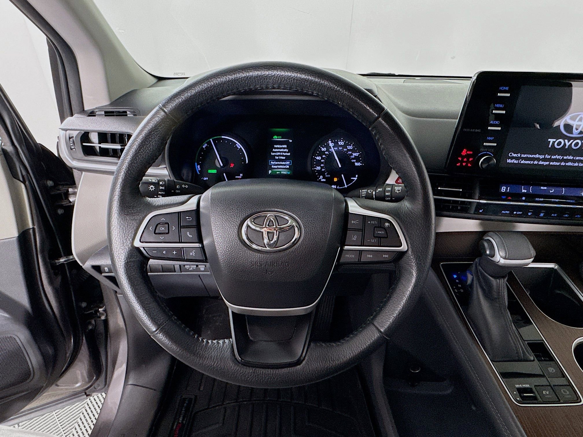 Certified 2022 Toyota Sienna XLE image 13