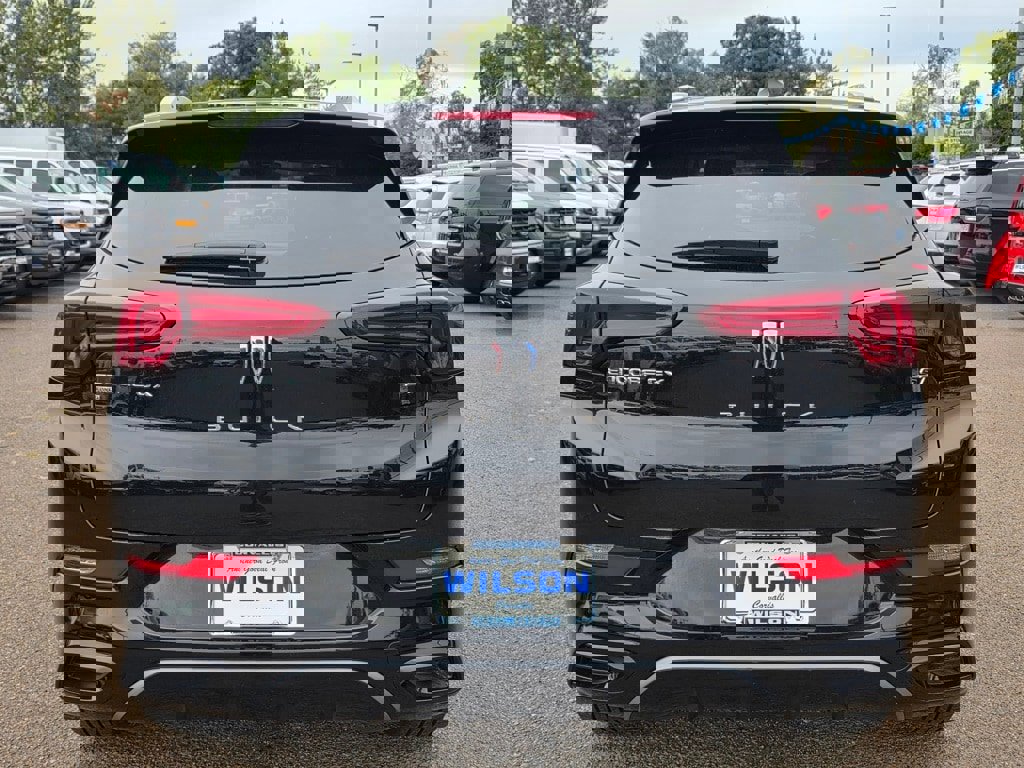 Used 2024 Buick Encore GX Sport Touring image 4