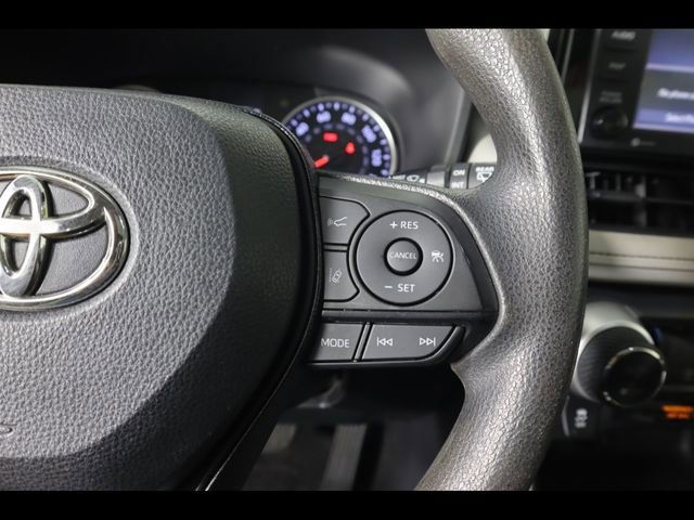 Used 2021 Toyota RAV4 XLE w/ Convenience Package image 25